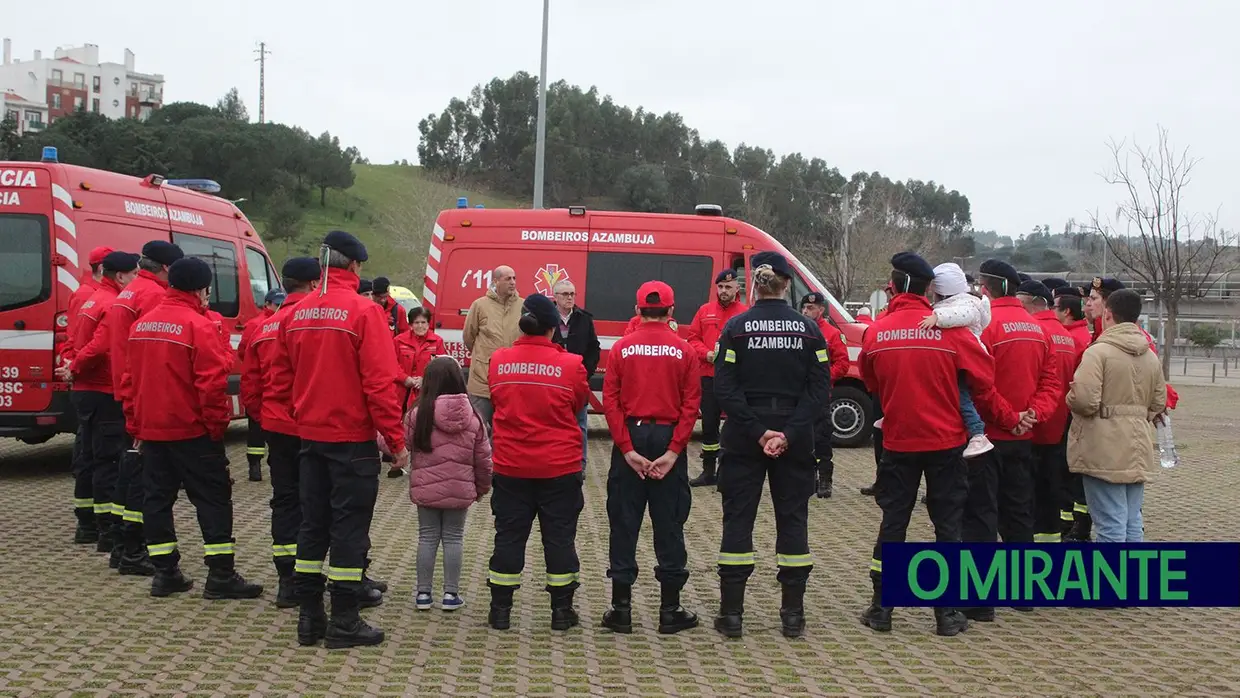 Azambujenses aprendem primeiros socorros em dia de aniversário dos bombeiros