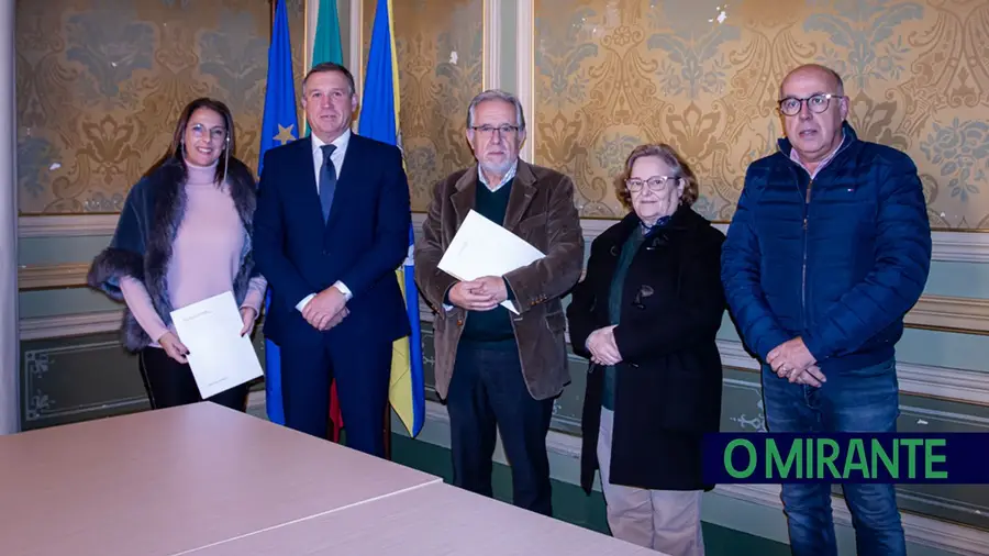 CRIA assina protocolo para acompanhar famílias em Abrantes CRIA assina protocolo para acompanhar famílias em Abrantes