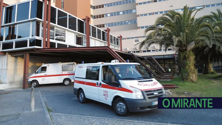 Hospital de Abrantes reforça capacidade de internamento devido a pico nas Urgências Hospital de Abrantes reforça capacidade de internamento devido a pico nas Urgências