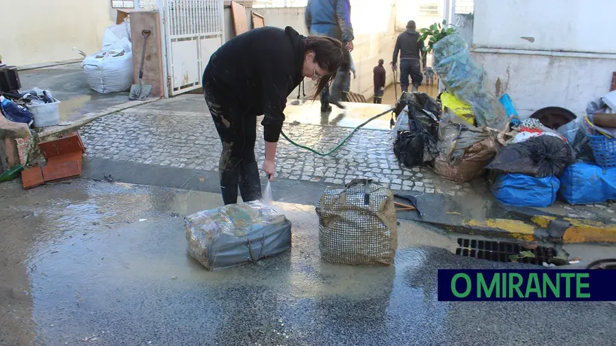 Meio milhão de euros para ajudar quem sofreu com as cheias de Dezembro em VFX Meio milhão de euros para ajudar quem sofreu com as cheias de Dezembro em VFX