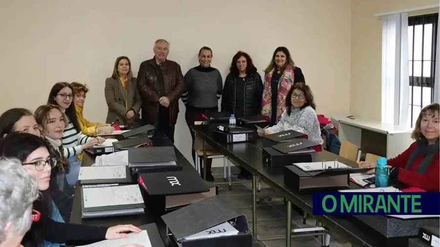 Curso de costura para desempregados arrancou em Azambuja Curso de costura para desempregados arrancou em Azambuja