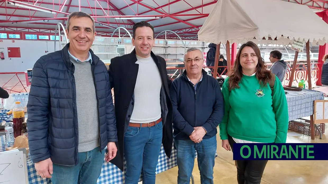 Fez-se fila para as Sopas da Nossa Terra em Ferreira do Zêzere