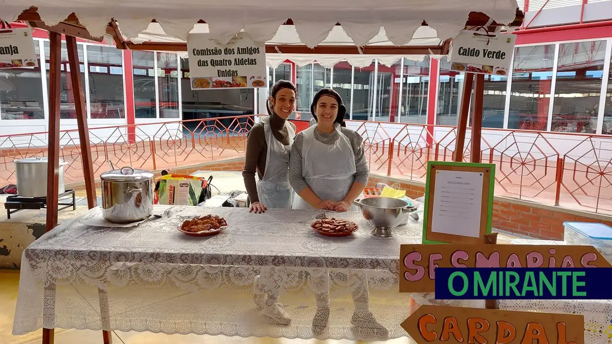 Fez-se fila para as Sopas da Nossa Terra em Ferreira do Zêzere