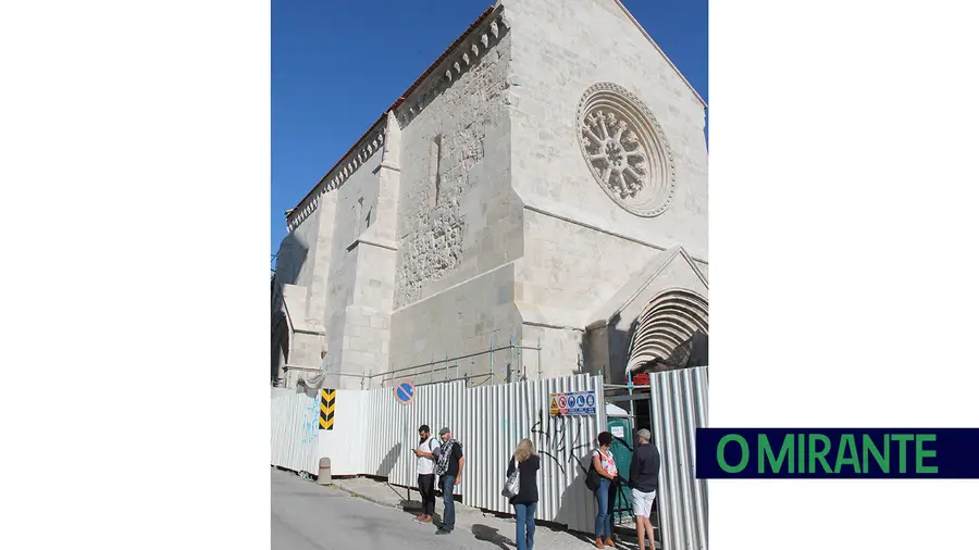 Empresa multada em 115 mil euros por atraso nas obras da Igreja do Alporão