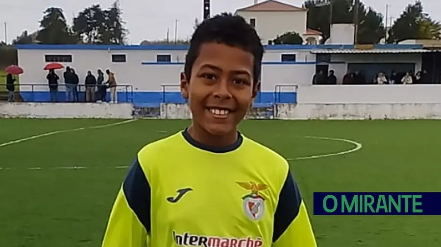 Jovem guarda-redes do Cartaxo reforça Sporting Jovem guarda-redes do Cartaxo reforça Sporting