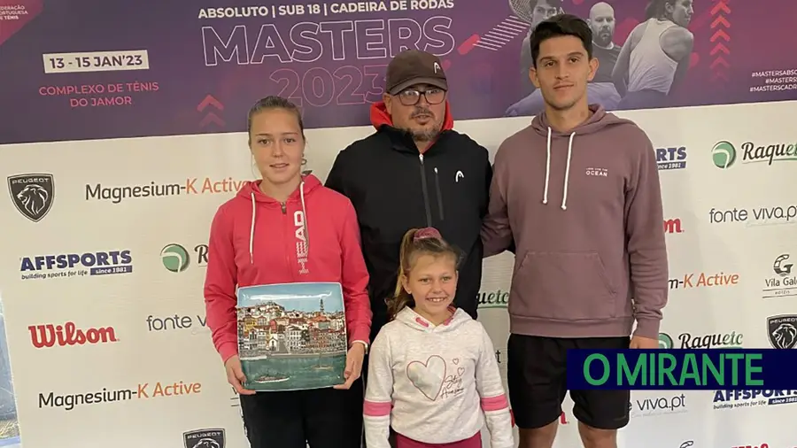 Tenista Angelina Voloshchuk vence torneio Masters nacional Tenista Angelina Voloshchuk vence torneio Masters nacional