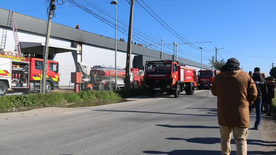 Incêndio na MBW em Castanheira provoca danos no telhado e equipamentos