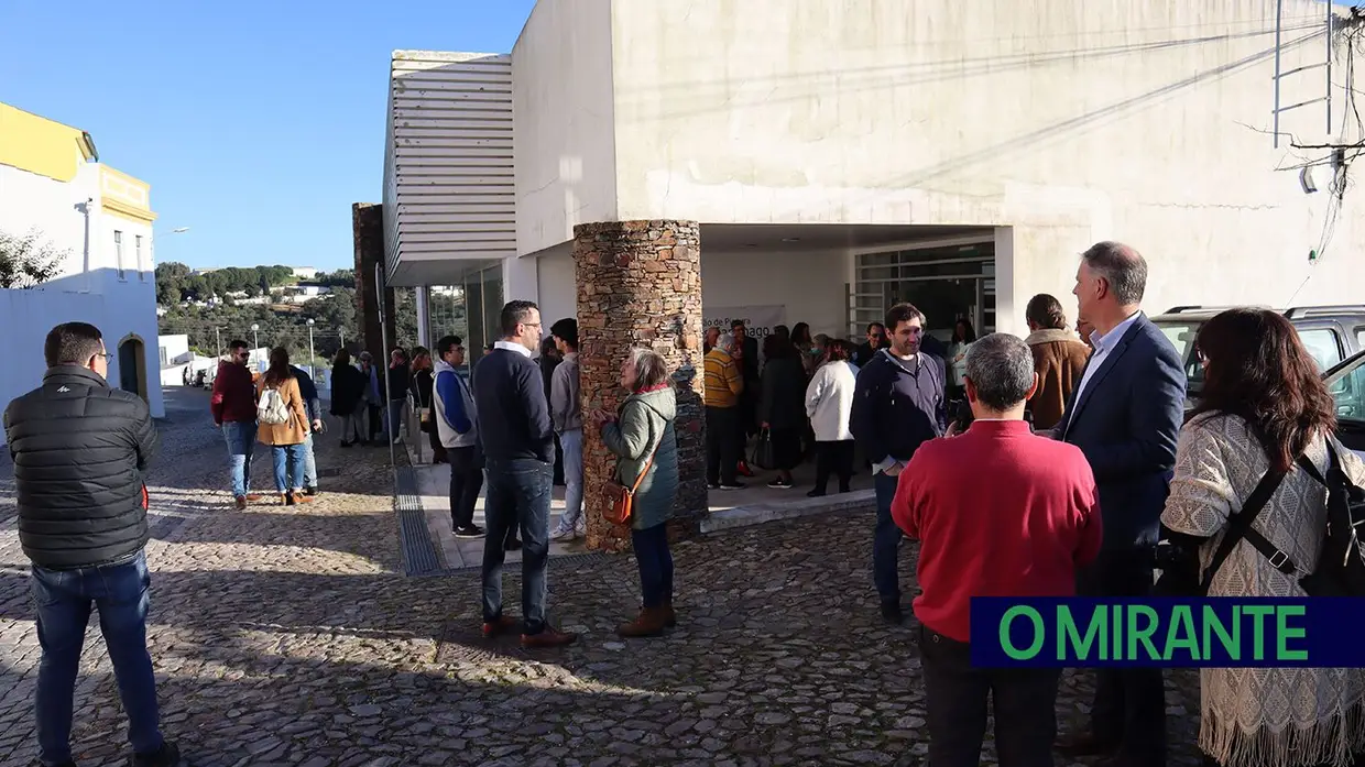 Mação homenageia pintor Carlos Saramago