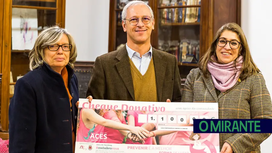 Associação Comercial de Santarém entrega 1.100 euros à Liga Portuguesa Contra o Cancro