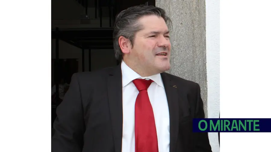 PS do Sardoal quer destituição do executivo de Santiago de Montalegre PS do Sardoal quer destituição do executivo de Santiago de Montalegre