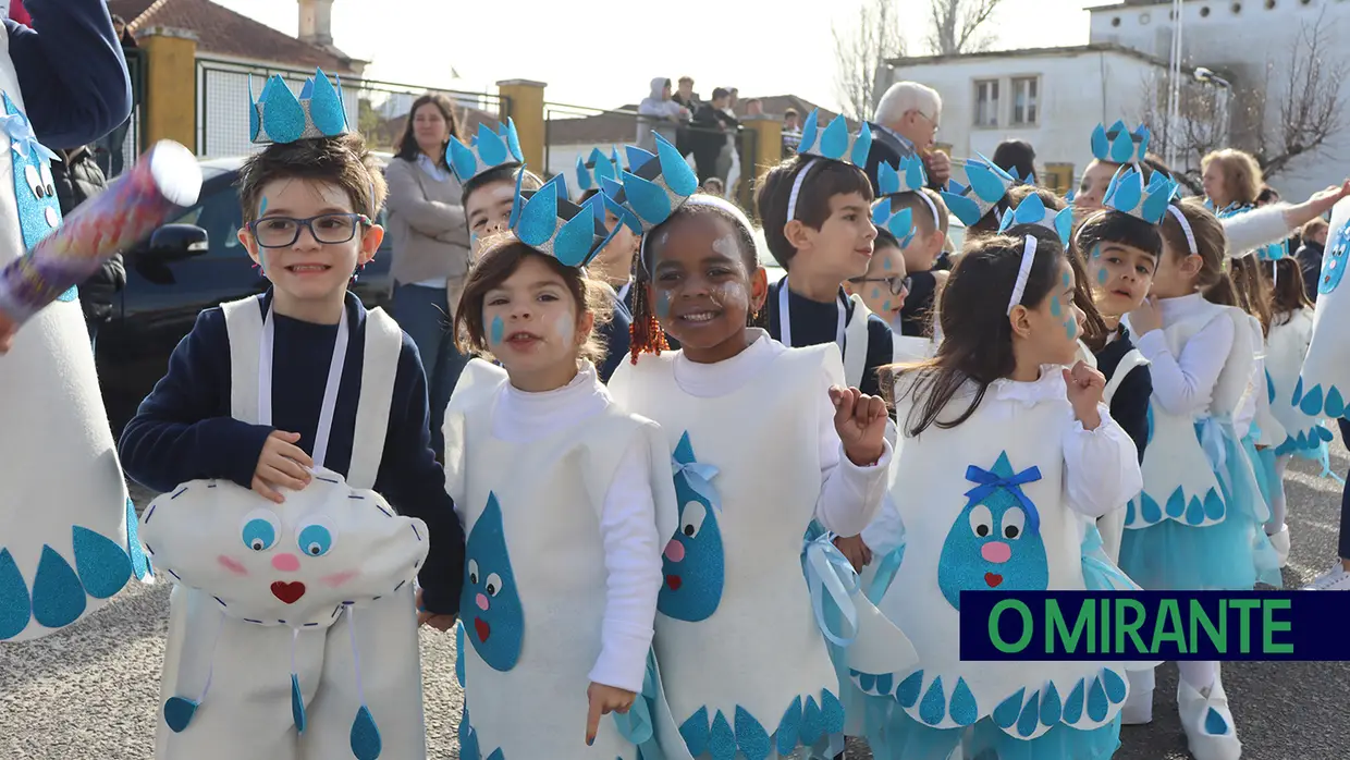 Alegria e muita animação no desfile escolar do Cartaxo