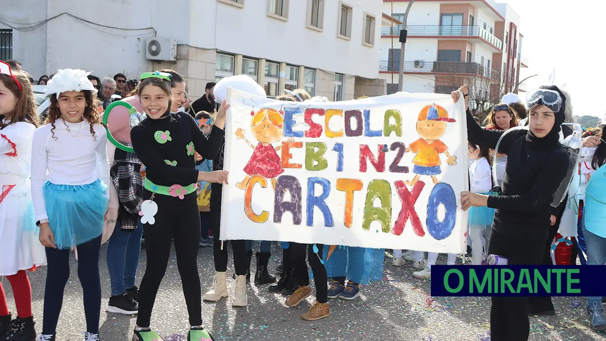 Alegria e muita animação no desfile escolar do Cartaxo