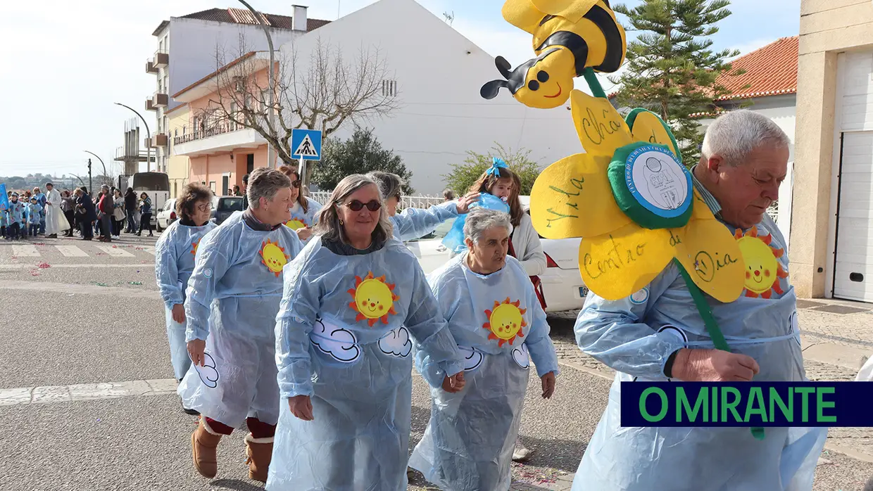 Alegria e muita animação no desfile escolar do Cartaxo