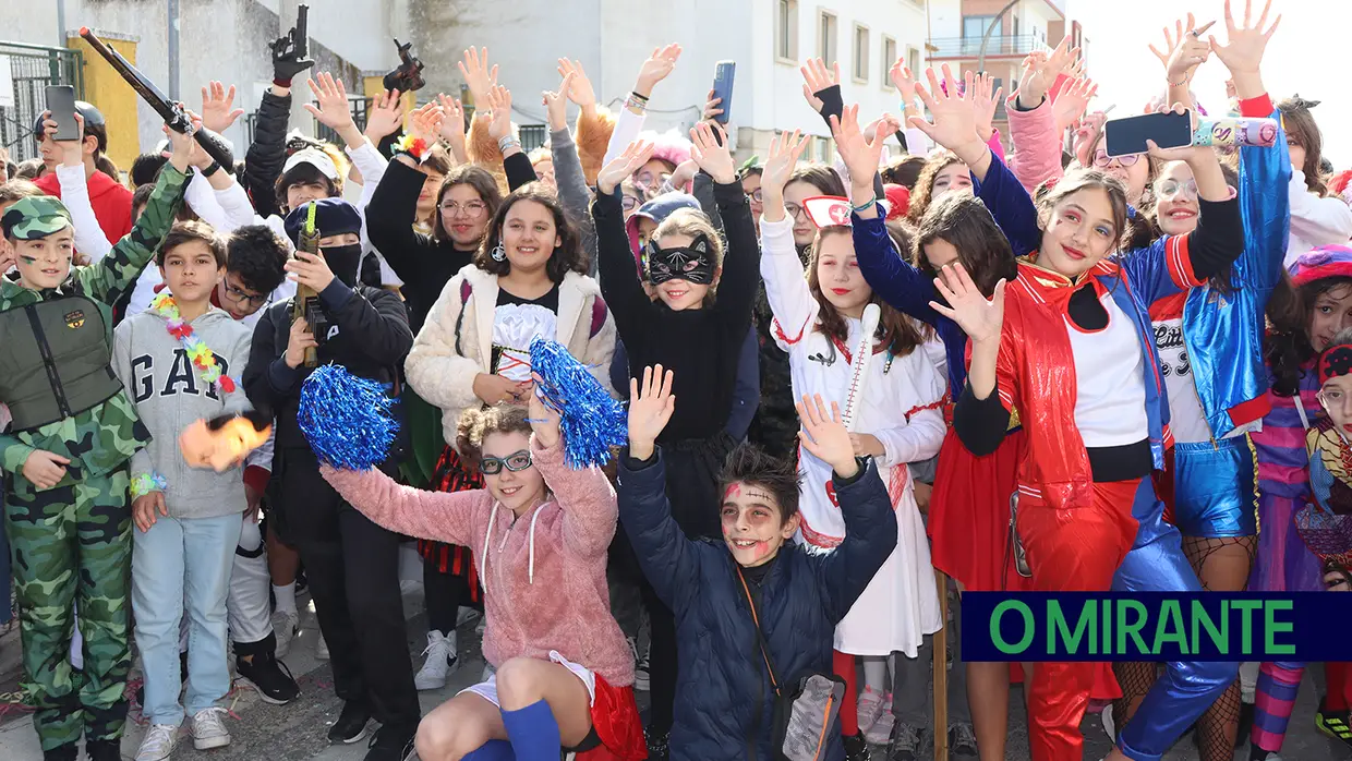 Alegria e muita animação no desfile escolar do Cartaxo