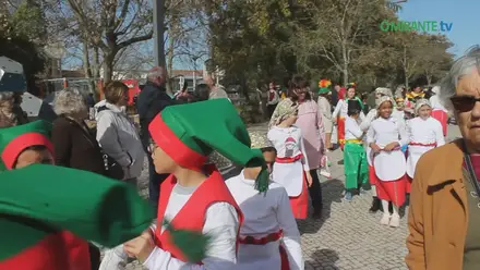 Centenas de crianças abriram festejos do Carnaval em Santarém