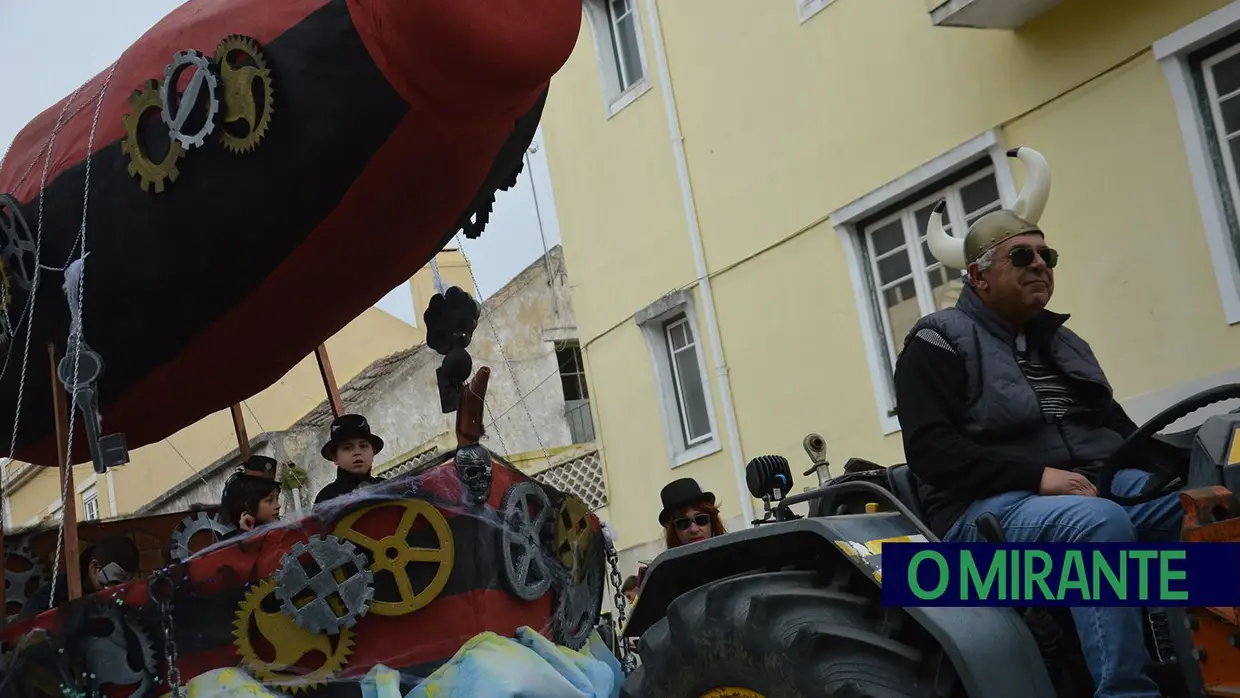 Carnaval em Alhandra com animação para todos os gostos