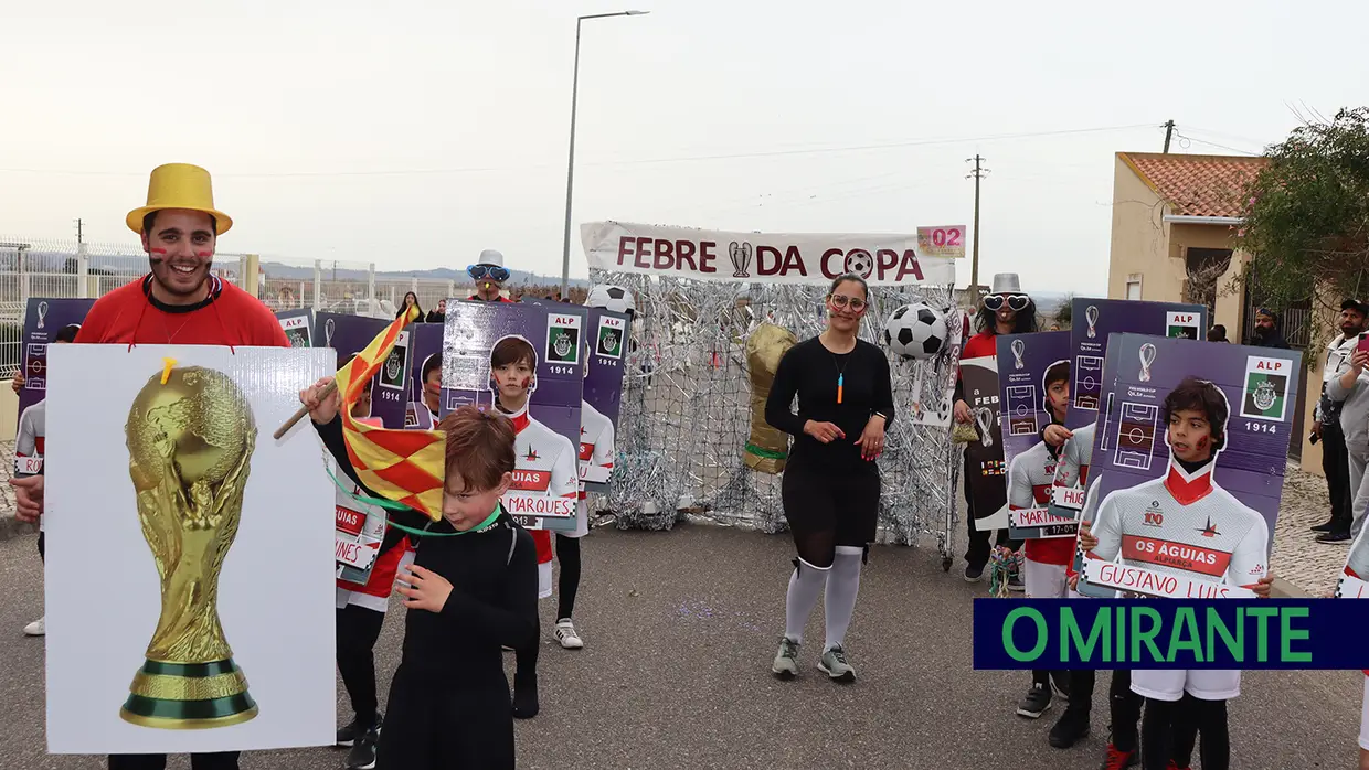 400 foliões participam no corso carnavalesco em Alpiarça