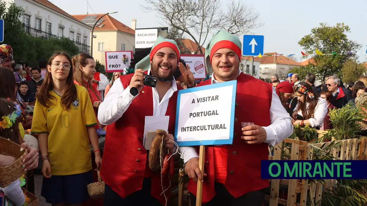 Santarém com tarde animada esta terça-feira de Carnaval