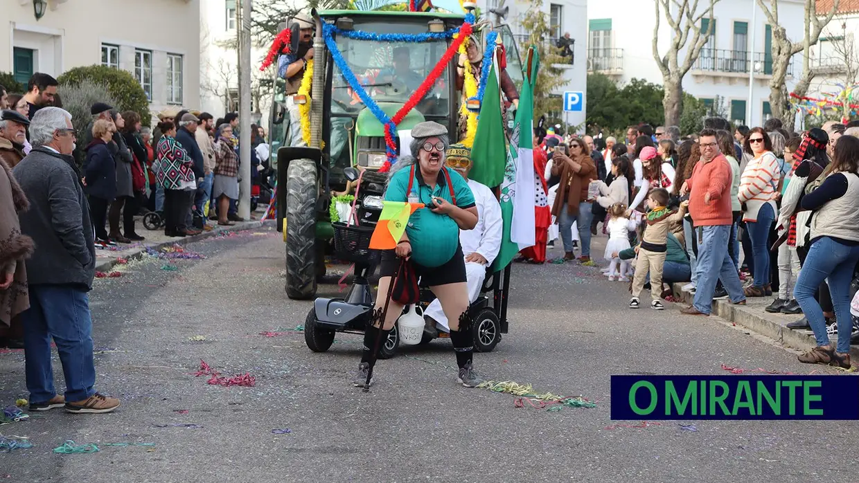 Santarém com tarde animada esta terça-feira de Carnaval