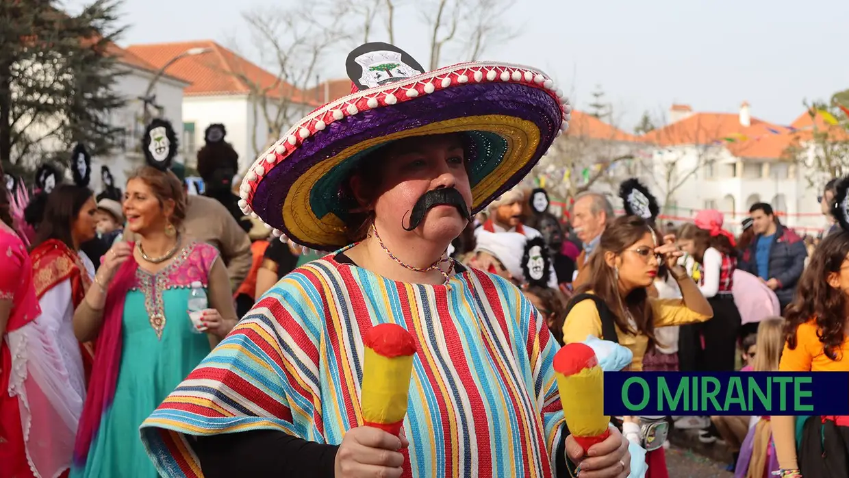 Santarém com tarde animada esta terça-feira de Carnaval