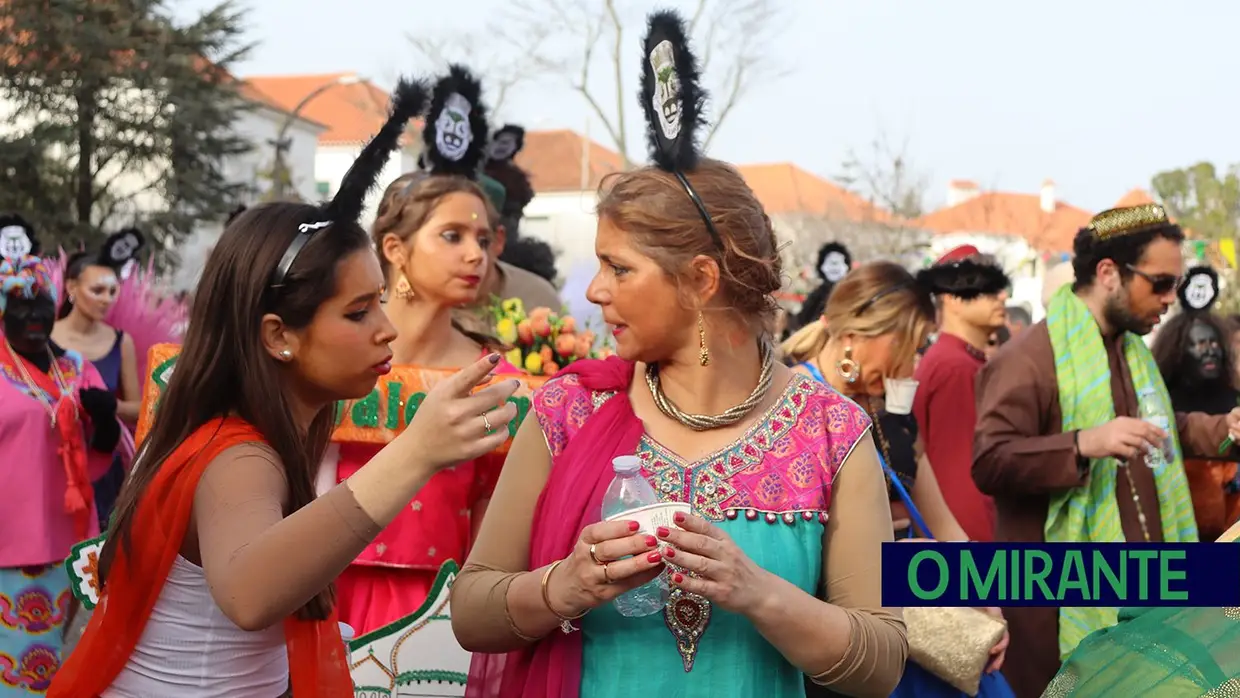 Santarém com tarde animada esta terça-feira de Carnaval