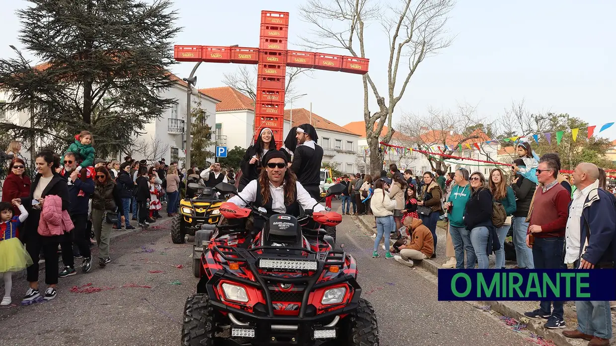 Santarém com tarde animada esta terça-feira de Carnaval