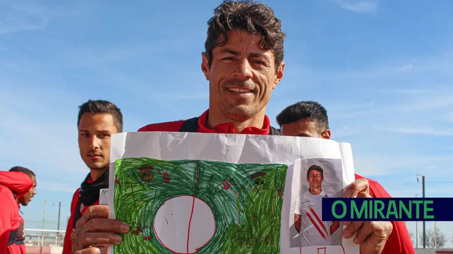 Avançado Nenê renova com Vilafranquense até 2024 Avançado Nenê renova com Vilafranquense até 2024