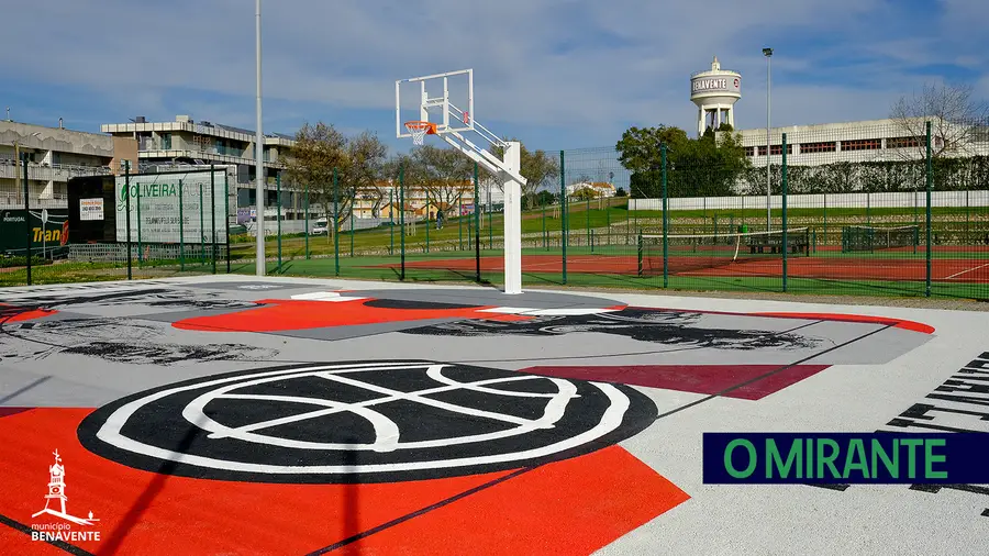 Novo campo de basquetebol de Benavente homenageia lendas da NBA