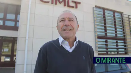 Limitação de mandatos dos autarcas é um atestado de burrice à população Limitação de mandatos dos autarcas é um atestado de burrice à população