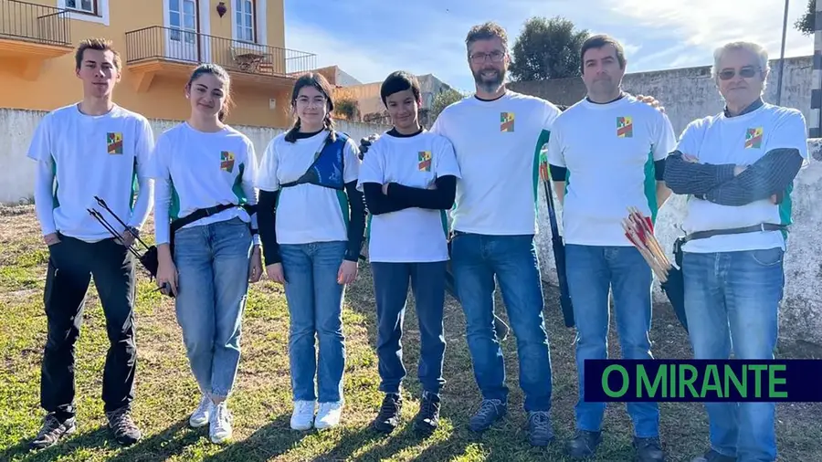 Tiro com arco da Zona Alta começou nacional de caça com vitórias Tiro com arco da Zona Alta começou nacional de caça com vitórias