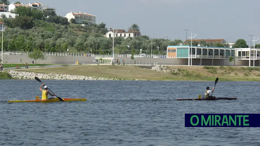 Plano para garantir água no Tejo inclui barragem do Alvito e entusiasma autarcas da Lezíria Plano para garantir água no Tejo inclui barragem do Alvito e entusiasma autarcas da Lezíria