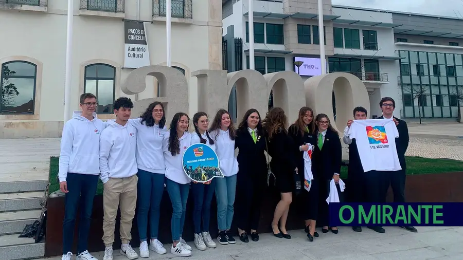 Escola Profissional de Ourém vence Assembleia Municipal Jovem Escola Profissional de Ourém vence Assembleia Municipal Jovem