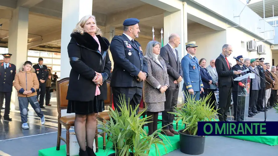 Distinções honoríficas no aniversário dos Bombeiros de Tomar Distinções honoríficas no aniversário dos Bombeiros de Tomar