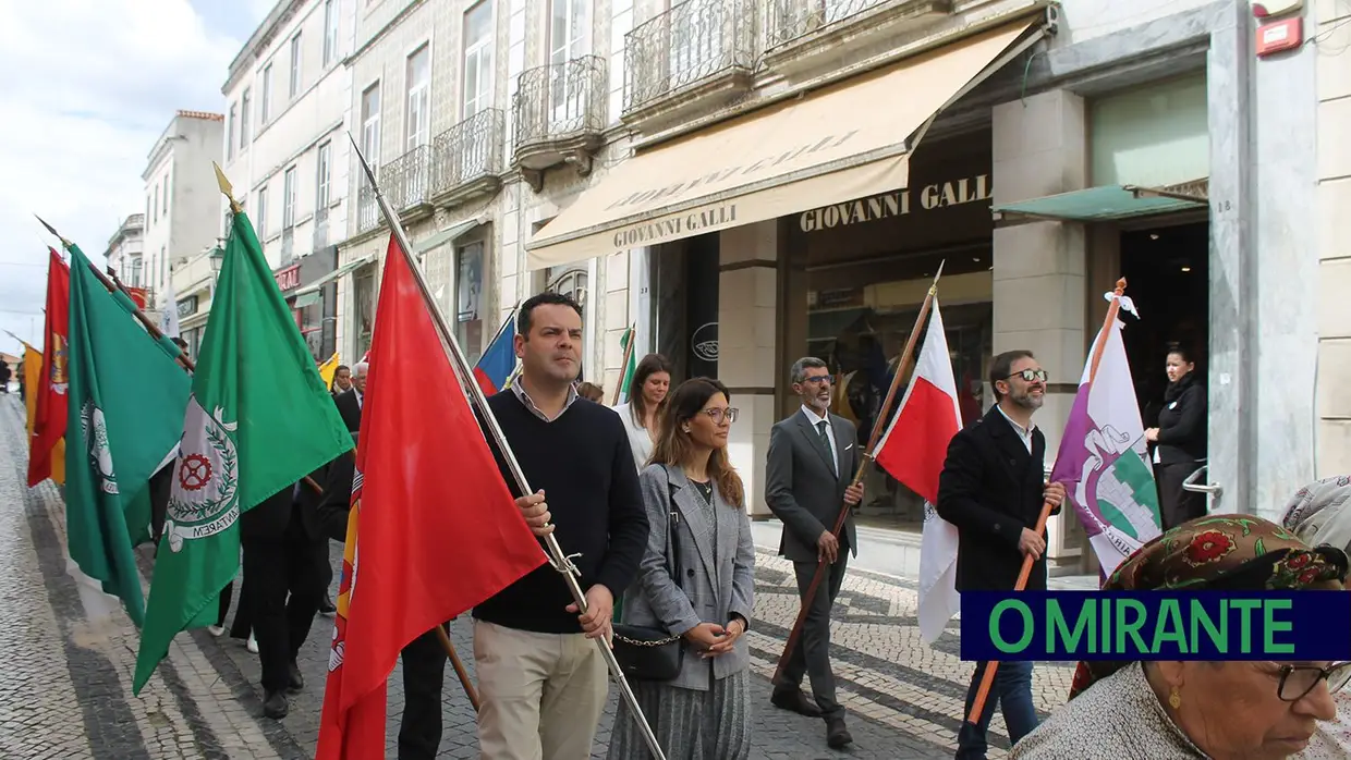 Procissão de São José no centro histórico de Santarém