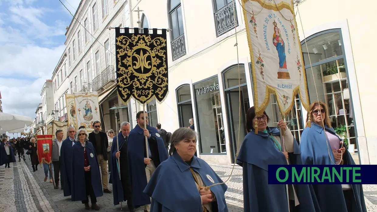 Procissão de São José no centro histórico de Santarém