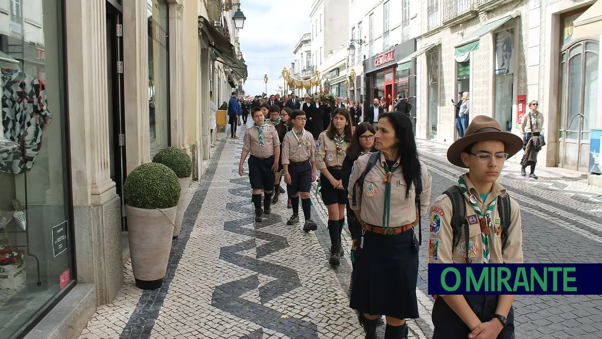 Procissão de São José no centro histórico de Santarém