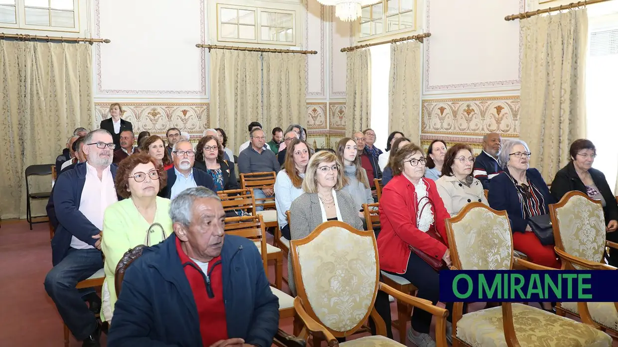 Trabalhadores aposentados da Câmara de Santarém homenageados no feriado municipal