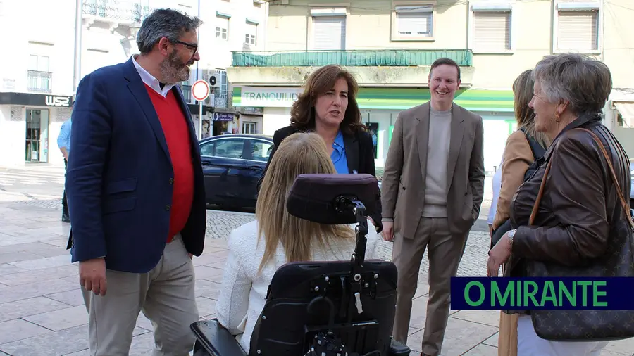 Vila Franca de Xira já tem Núcleo Local de Garantia para a Infância Vila Franca de Xira já tem Núcleo Local de Garantia para a Infância