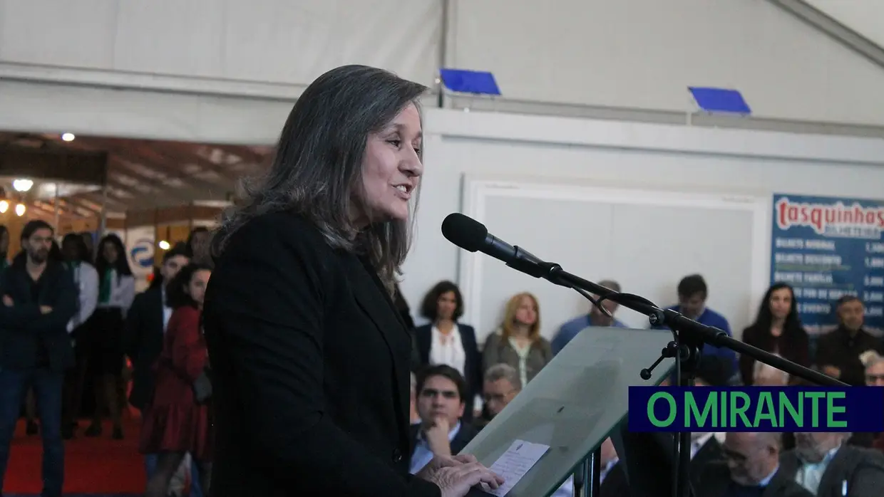 Tasquinhas de Rio Maior com mesa posta durante dez dias