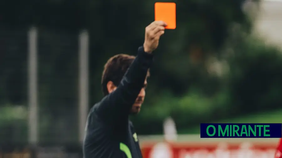 cartão futebol árbitro cartão futebol árbitro