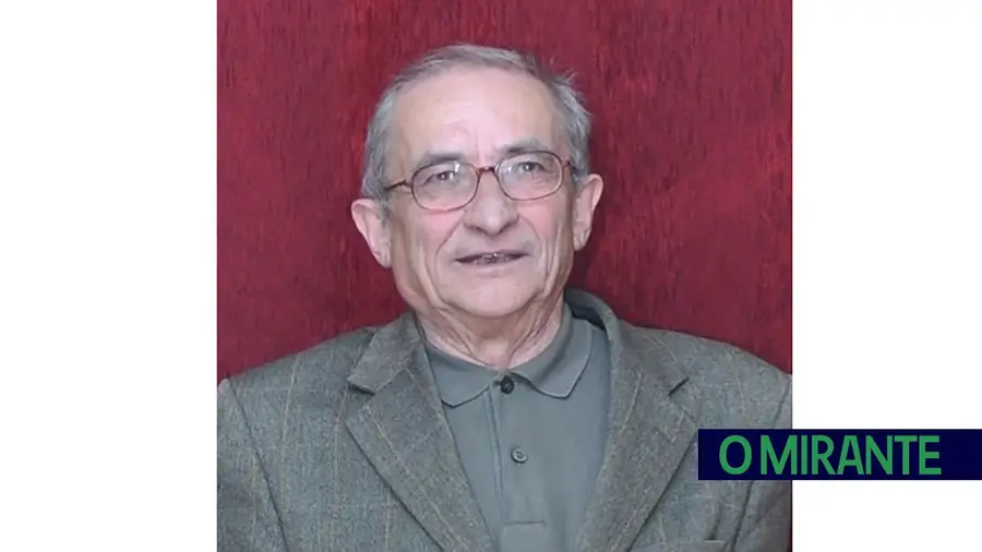 Morreu José Mendes Godinho: primeiro deputado eleito por Tomar após o 25 de Abril Morreu José Mendes Godinho: primeiro deputado eleito por Tomar após o 25 de Abril