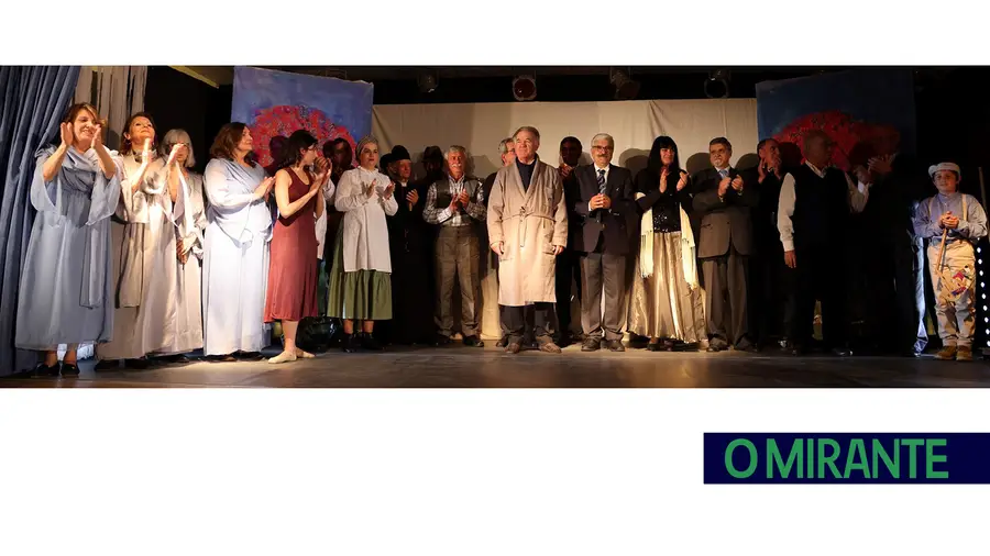 Grupo de Teatro da Associação Cultural Vale de Santarém estreou peça teatral