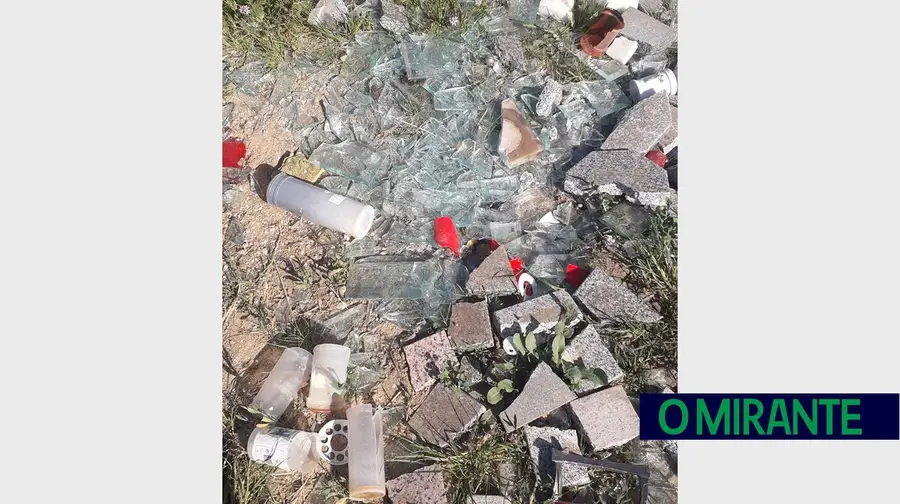 Furtos e vandalismo em cemitérios da região Furtos e vandalismo em cemitérios da região