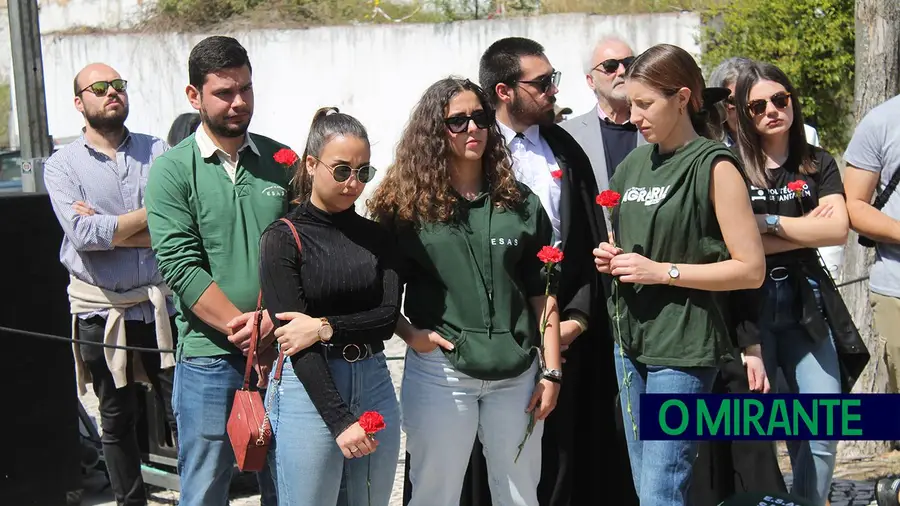 Santarém assinala 25 de Abril com iniciativas na cidade e nas freguesias Santarém assinala 25 de Abril com iniciativas na cidade e nas freguesias