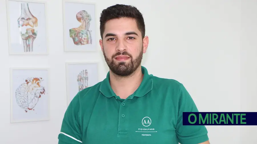 Artrite reumatoide: quando já não se consegue segurar uma caneta é a fisioterapia que ajuda Artrite reumatoide: quando já não se consegue segurar uma caneta é a fisioterapia que ajuda