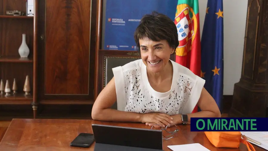 Ministra da Agricultura recebe grau de comendadora da Ordem do Mérito Agrícola em França Ministra da Agricultura recebe grau de comendadora da Ordem do Mérito Agrícola em França