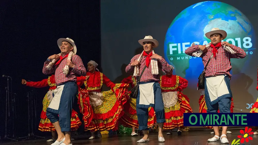 Festival Internacional de Folclore de volta ao Ribatejo Festival Internacional de Folclore de volta ao Ribatejo