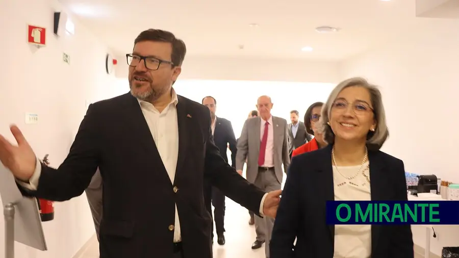 Autarca de Santarém espera que ministro da Saúde apresente soluções na reunião de Maio Autarca de Santarém espera que ministro da Saúde apresente soluções na reunião de Maio