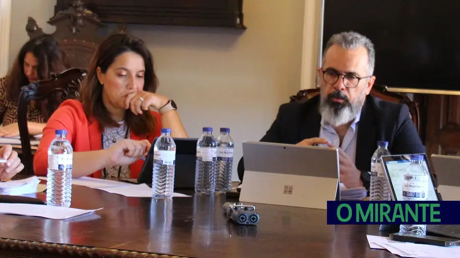 Paulo Queimado arguido por causa de negócios com presidente da assembleia municipal Paulo Queimado arguido por causa de negócios com presidente da assembleia municipal