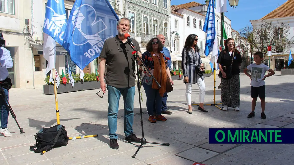 Professores protestaram em Santarém contra congelamento de carreiras